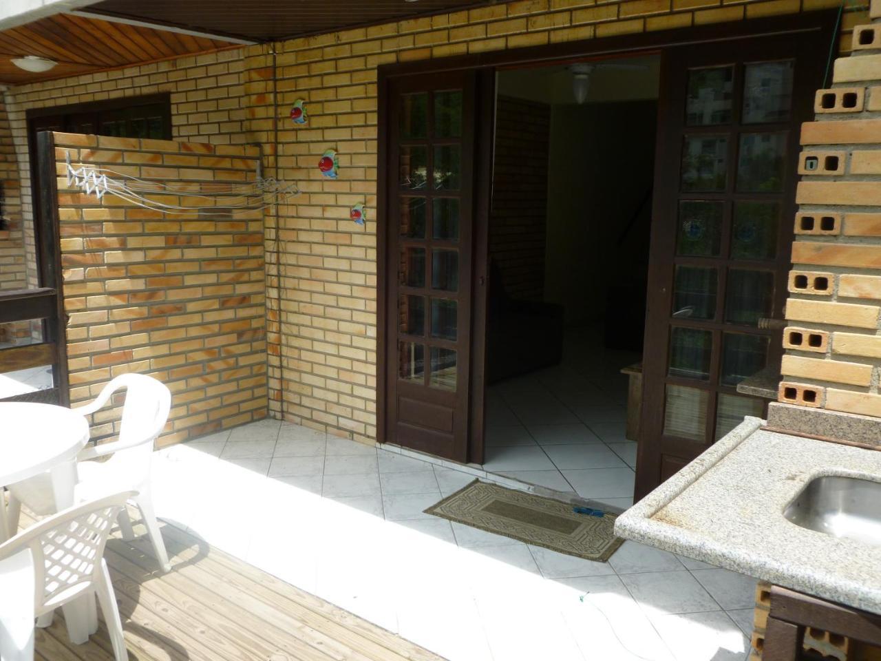 Apartamento 12 - Bombinhas - 200 Metros Da Praia Екстер'єр фото