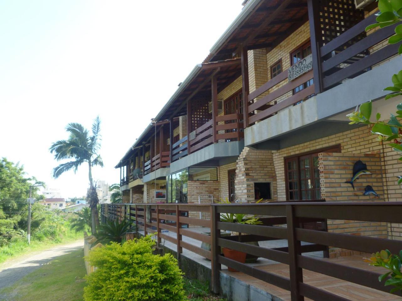Apartamento 12 - Bombinhas - 200 Metros Da Praia Екстер'єр фото